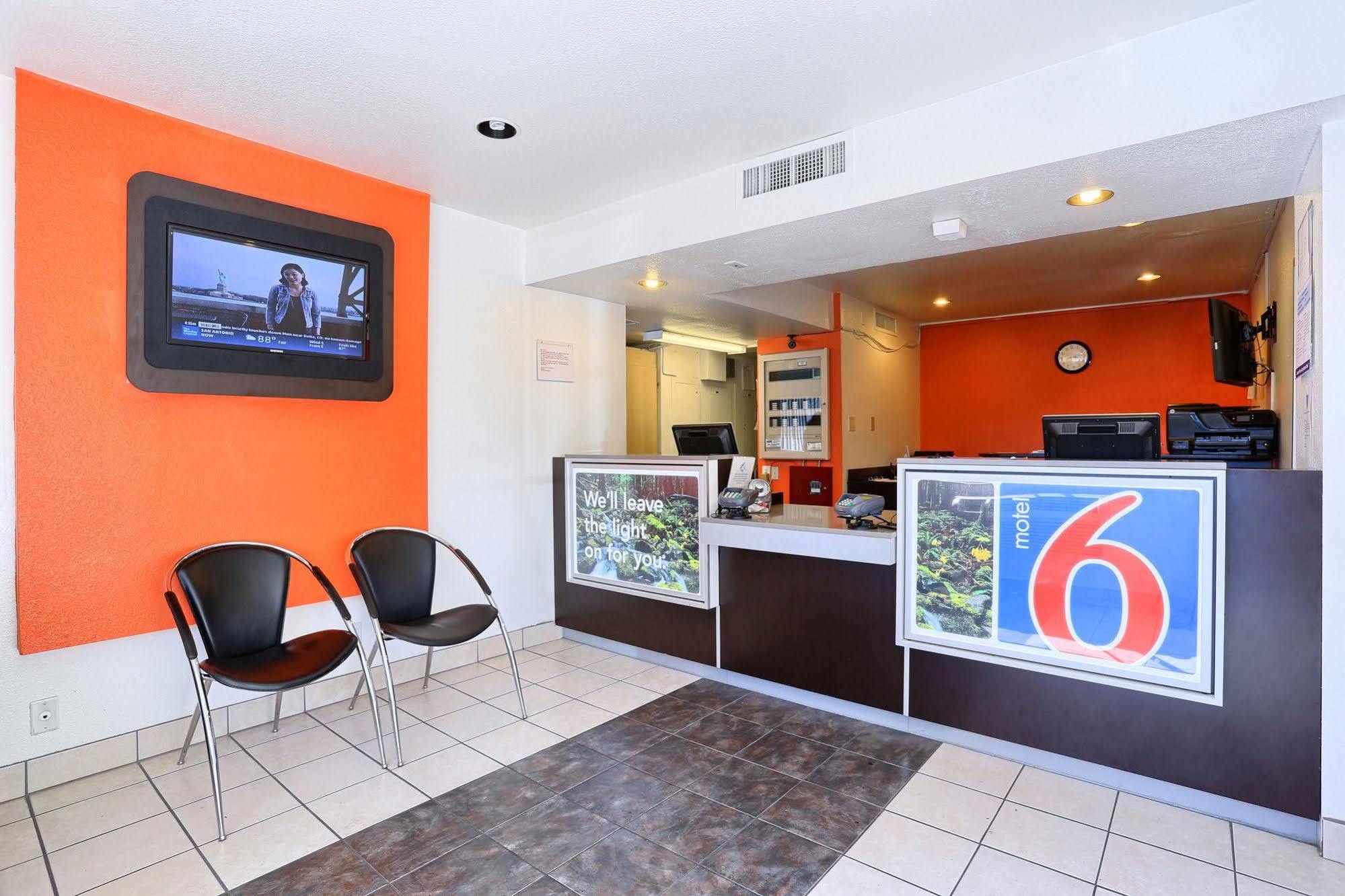 Motel 6-Pittsburg, Ca Buitenkant foto