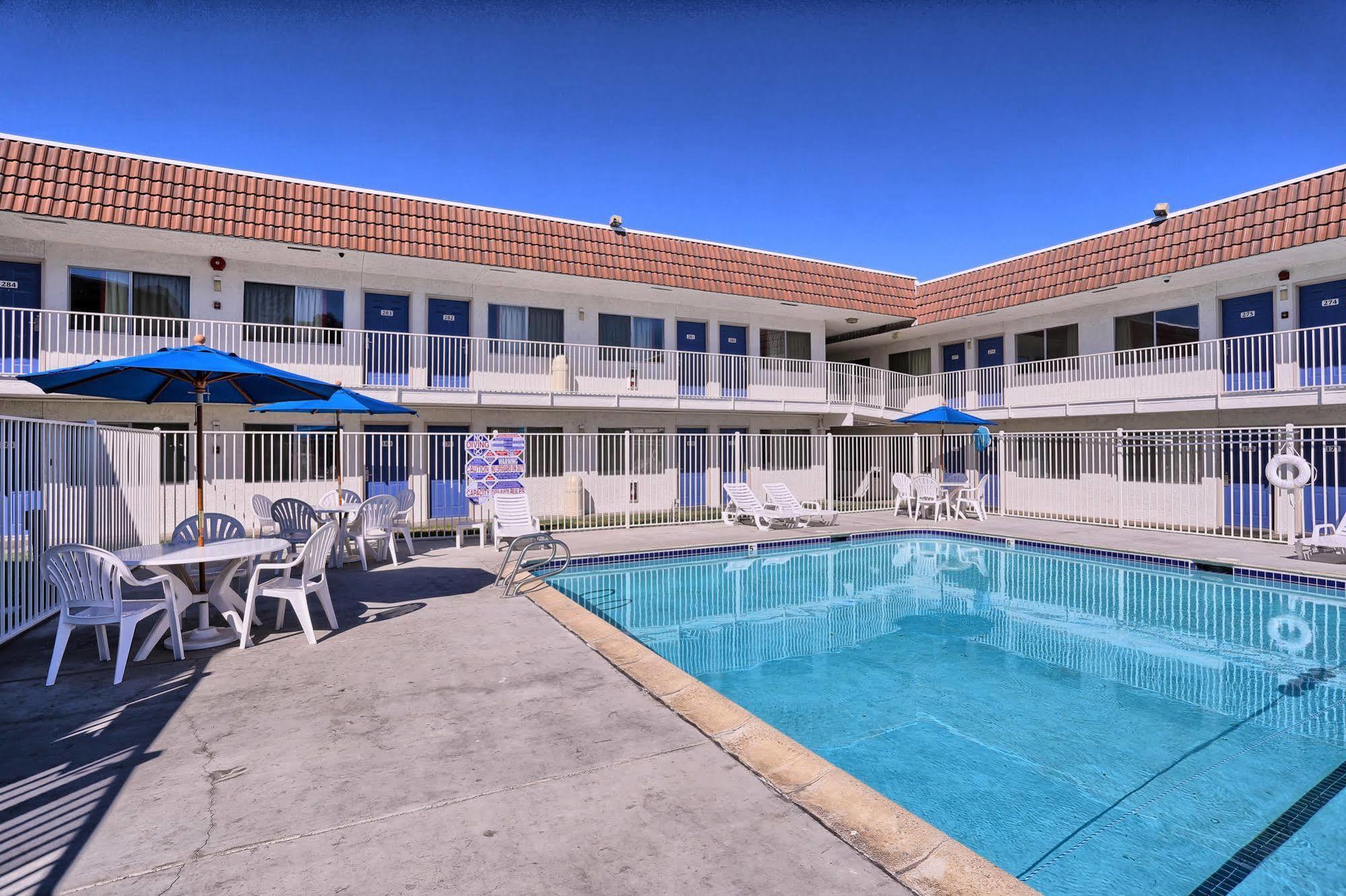 Motel 6-Pittsburg, Ca Buitenkant foto