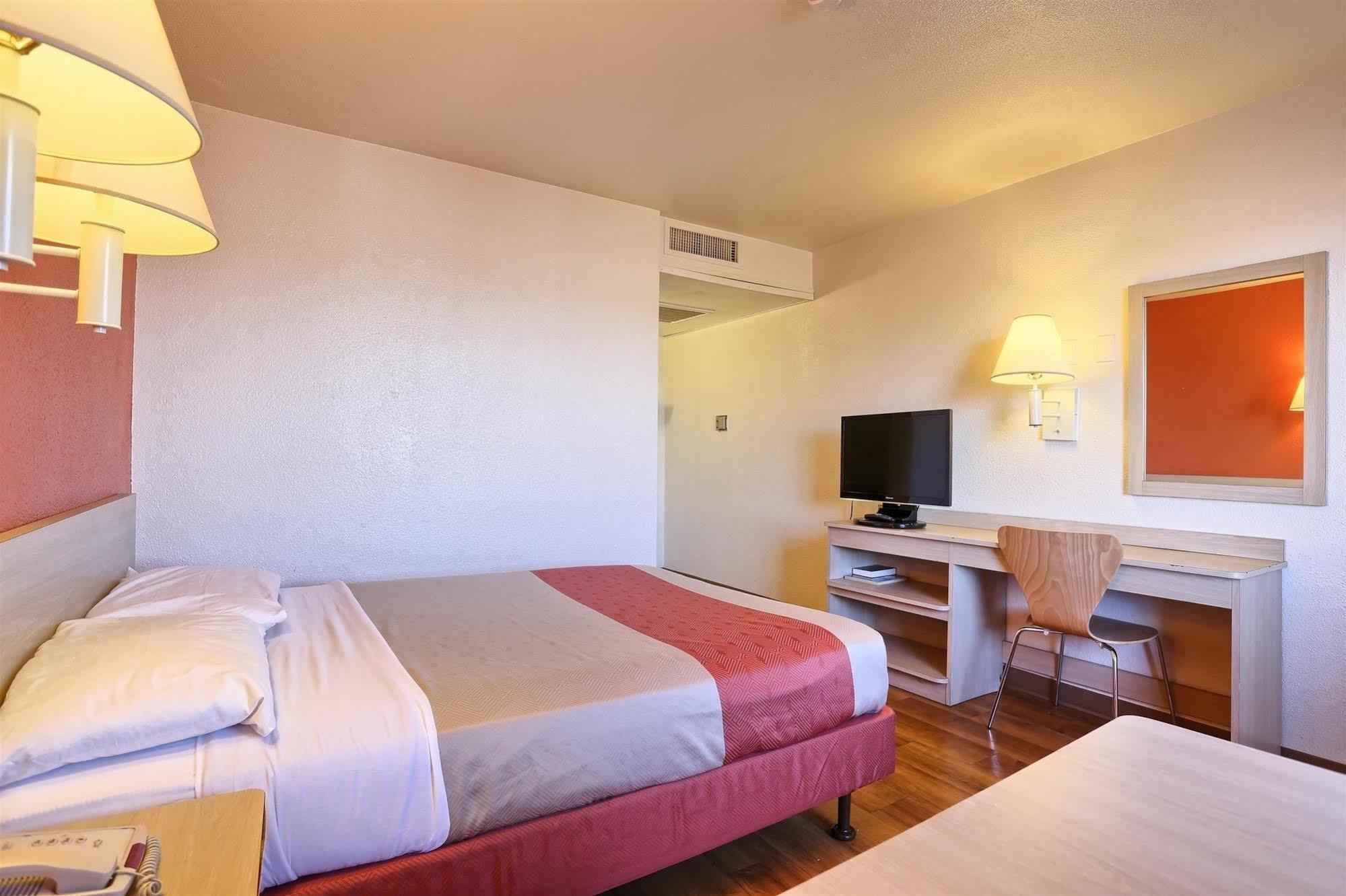 Motel 6-Pittsburg, Ca Buitenkant foto